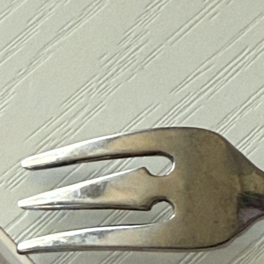 Oneida Stainless Lot of 12 Satin Saxon 6 inch Seafood Cocktail Forks Dinner